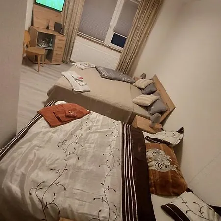 Apartamento Ringo, Airport Pit Stop, Bahnhof Und Flughafen In Der Naehe *