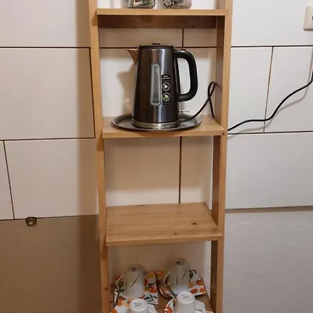 Διαμέρισμα Ringo, Airport Pit Stop, Bahnhof Und Flughafen In Der Naehe *