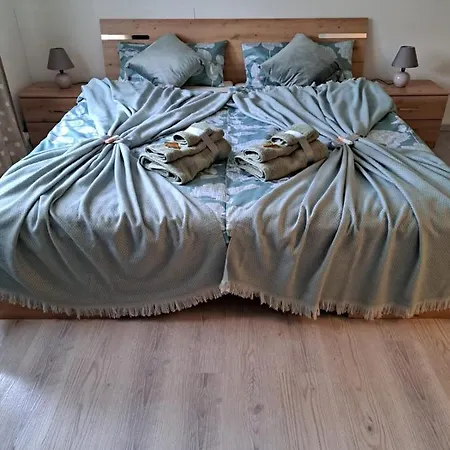 Apartamento Ringo, Airport Pit Stop, Bahnhof Und Flughafen In Der Naehe