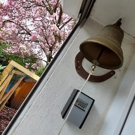 Apartamento Ringo, Airport Pit Stop, Bahnhof Und Flughafen In Der Naehe *