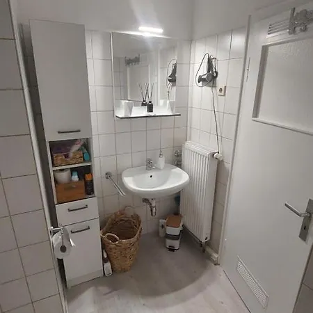 Pension Ringo, Bahnhof Und Airport In Der Naehe, Monteur Und Handwerker Wohnung Apartment *