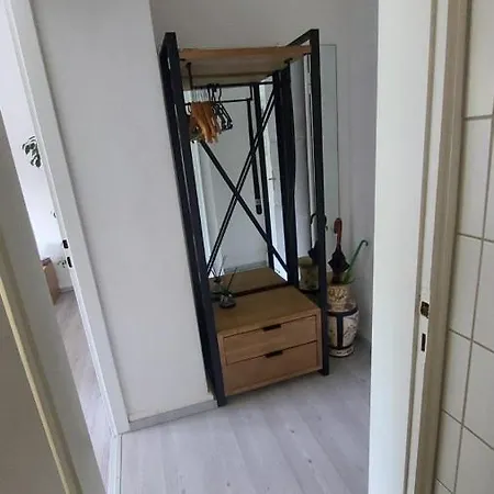 Ringo, Airport Pit Stop, Bahnhof Und Flughafen In Der Naehe Apartment