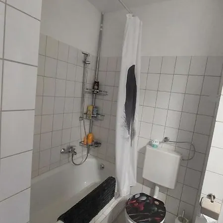Pension Ringo, Bahnhof Und Airport In Der Naehe, Monteur Und Handwerker Wohnung *