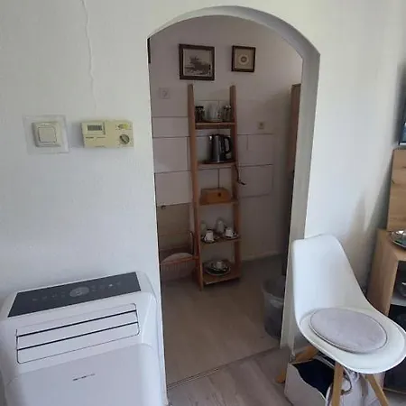 Pension Ringo, Bahnhof Und Airport In Der Naehe, Monteur Und Handwerker Wohnung Apartment