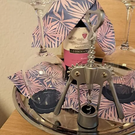 Ringo, Airport Pit Stop, Bahnhof Und Flughafen In Der Naehe